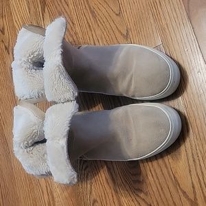 J slides size 8 in taupe wally